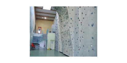 Klettern - Indoor Bereich - Kletteranlage der DAV-Sektion Pforzheim - Kletterhalle DAV Pforzheim