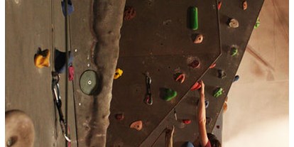 Klettern - eigener Boulder Bereich - DAV - Kletterhalle Indoor, copyright Kletterhalle Selb - Dav - Kletterhalle