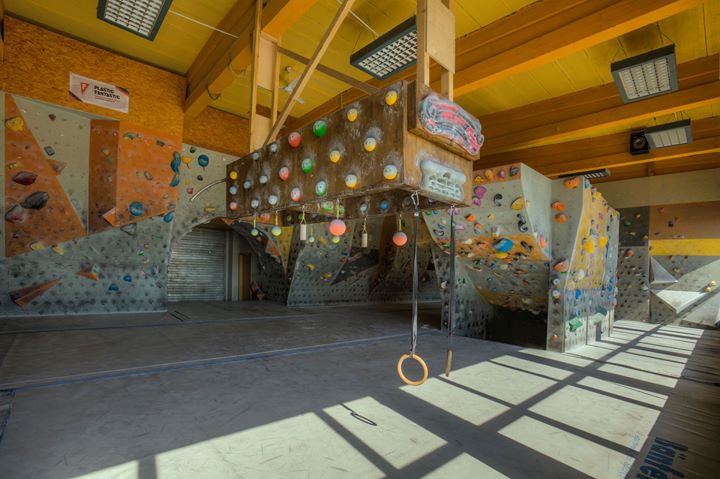 Kletterhalle - CAMP4 Kletterzentrum; Indoor Bereich, copyright CAMP4 Kletterzentrum - CAMP4 Kletterzentrum