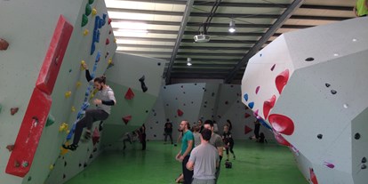 Klettern - Kurse, Unterricht, Training - Hunsrück - GRAVITY  Boulderhalle