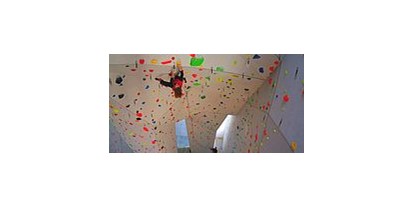Klettern - Verleih Equipment - Schwäbische Alb - Kletterhalle Reutlingen, Indoor Bereich,copyright Kletterhalle Reutlingen - Kletterhalle Reutlingen