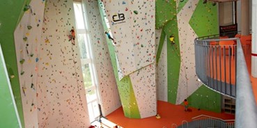 Klettern - Fitness - Deutschland - Kletterhalle Sonthofen Indoor Bereich - DAV Kletterzentrum Sonthofen