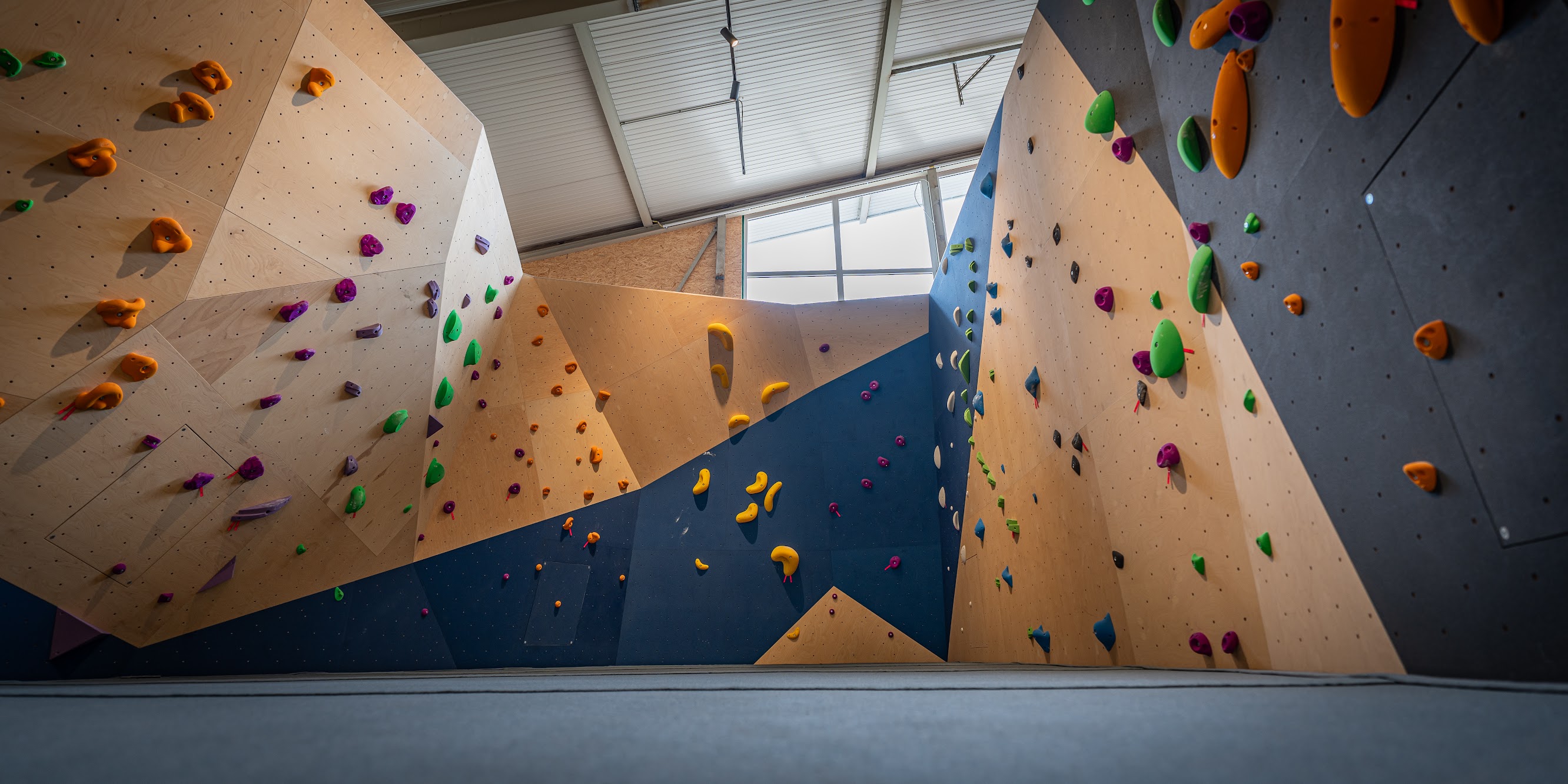 Klettern - Indoor Bereich - Deutschland - Seperater Kinderbereich - GriffKiste Boulderhalle